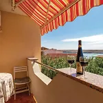 Beautiful In Apartment Dinjiska