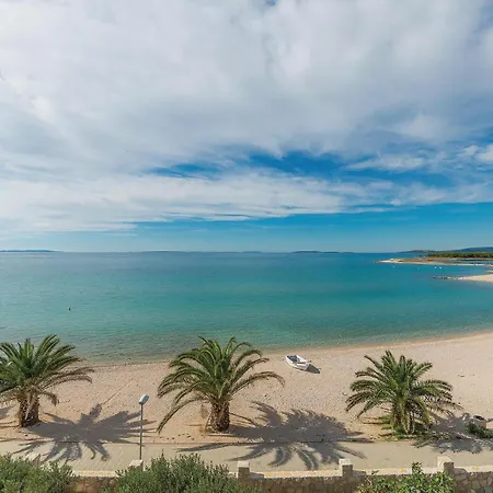 Lovely In With House Sea View
